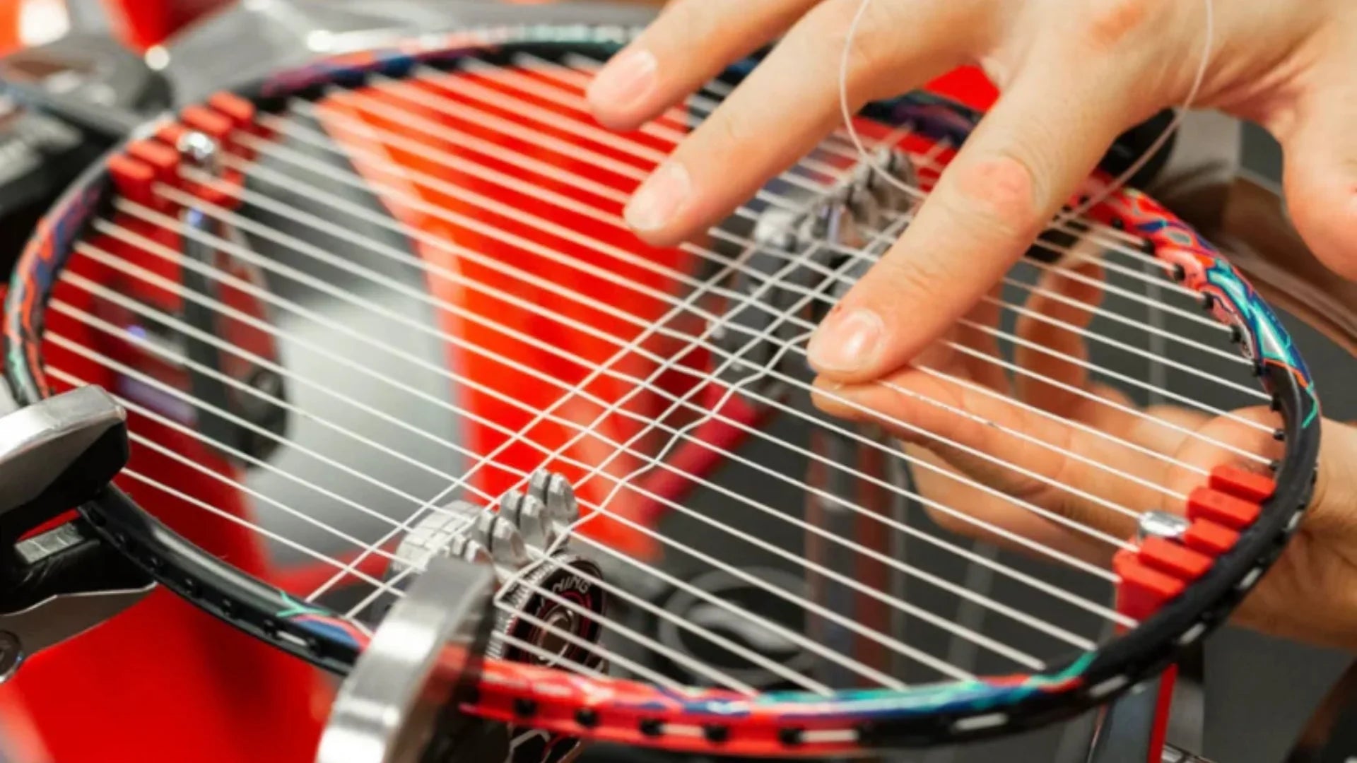 Guide to string tension in badminton – how many kilos are right for you? - SportYouUp Europe